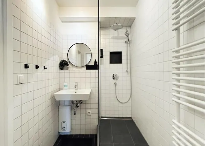 Modern 3-bedroom Near Alster For Up To 10 * Hamburg