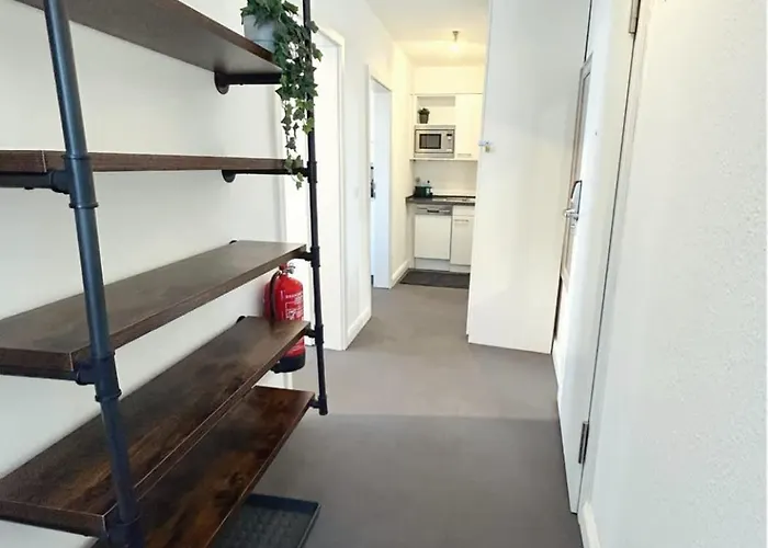 Apartament Modern 3-bedroom Near Alster For Up To 10 Hamburg