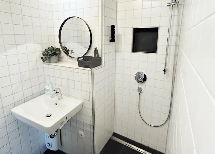 Modern 3-bedroom Near Alster For Up To 10 Apartament Hamburg